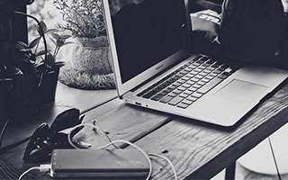 荷兰代表队实力出众，再登领奖台