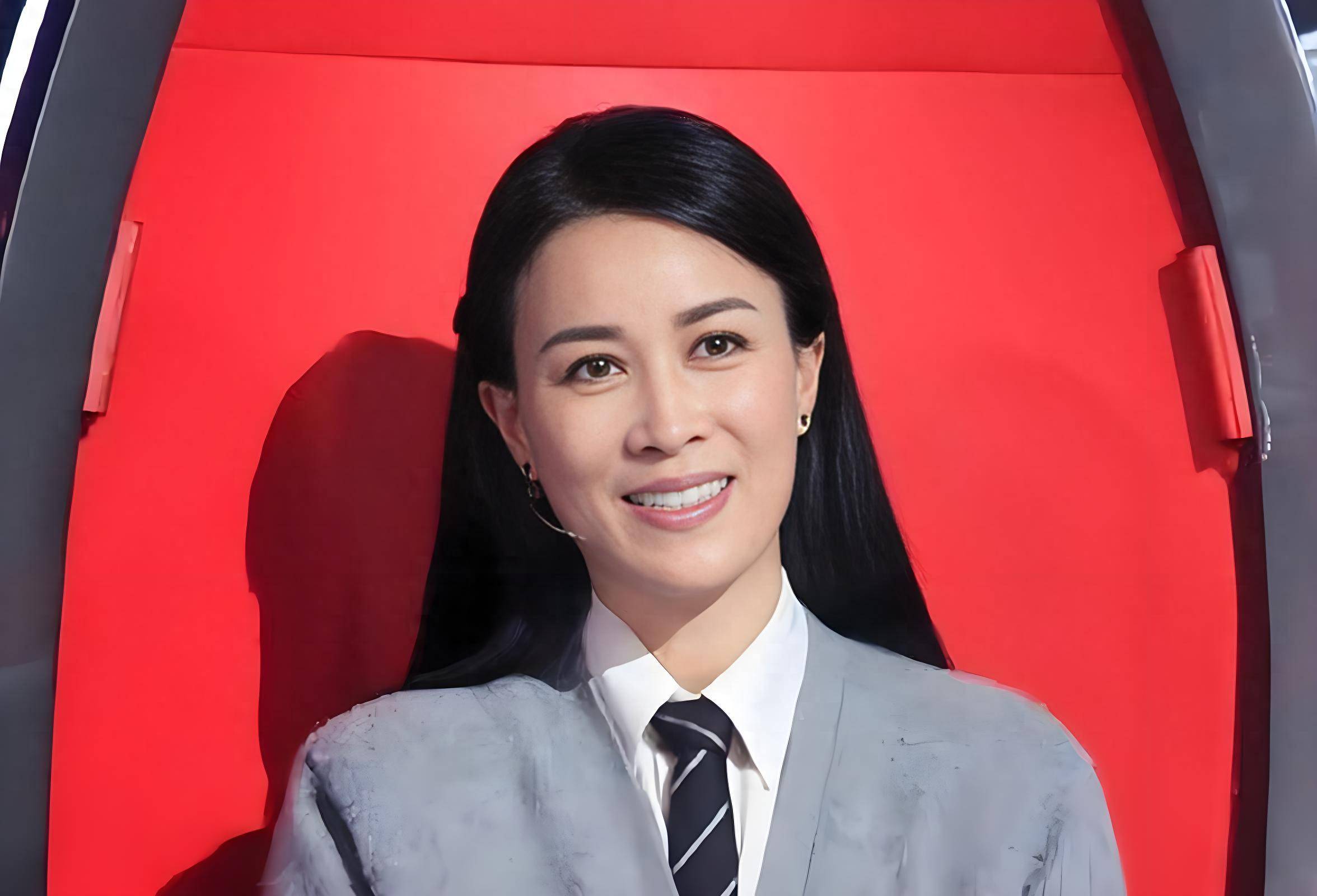 包含20年前，那个让那英甘愿“未婚生子”的前国脚高峰，如今过得怎样的词条