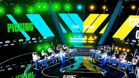 HLE1-0CFO：CFO开场连续针对Zeus，HLE团战致胜拿下开门红(darkfull外服玩家精彩对战1)
