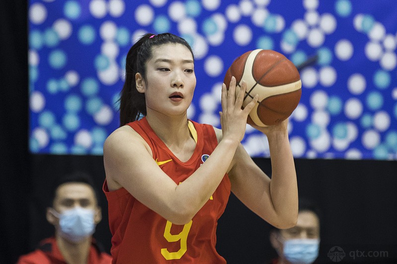 22年女篮世界杯回顾：李梦23分，中国胜法国进入半决赛的简单介绍