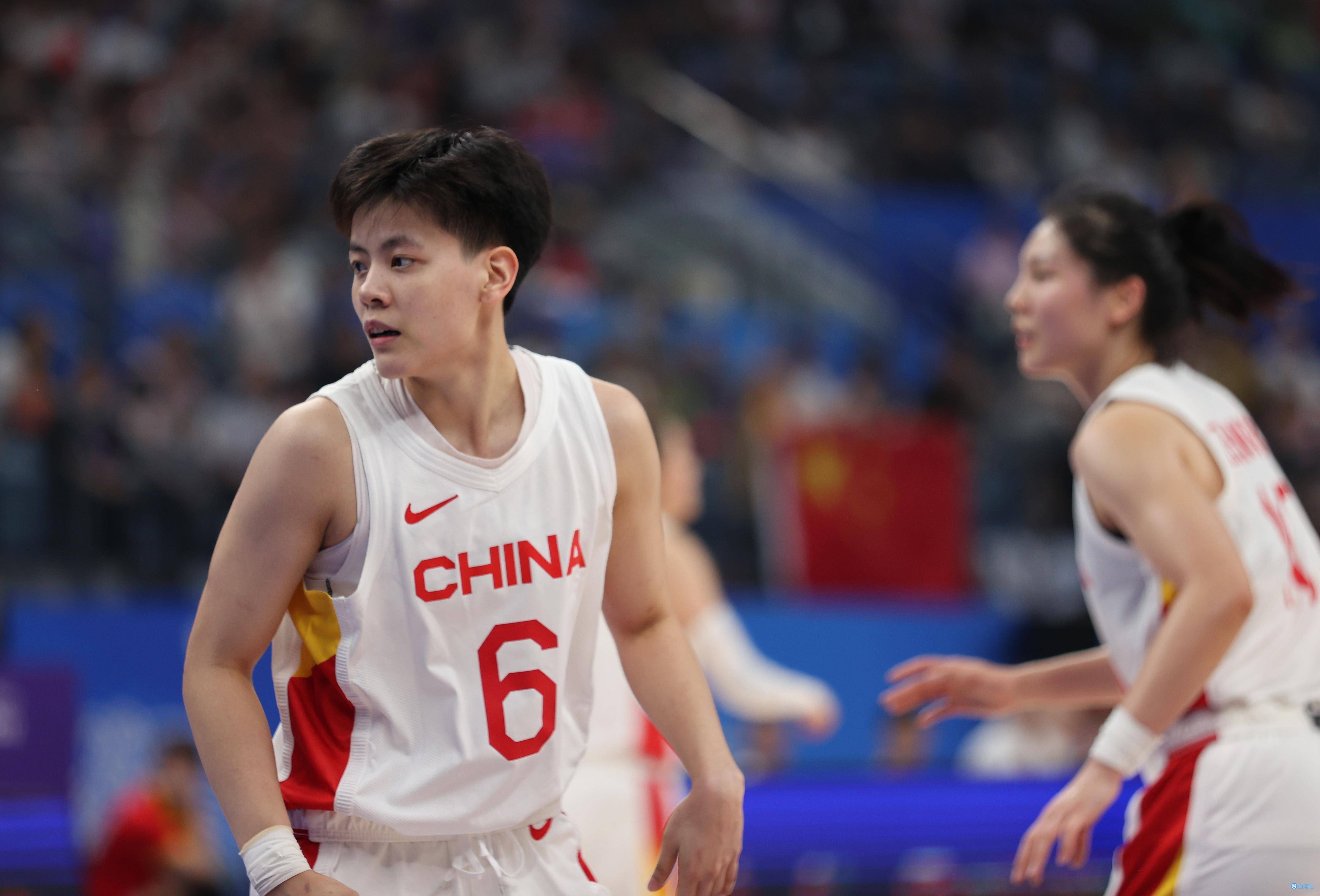 乐天堂-超高效率！杨舒予9投8中&amp;三分2中1攻下17分4板4助(杨舒予最高得分)